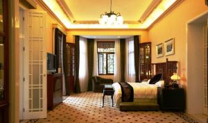 Mansion-Bedrooma_China hotel.jpg